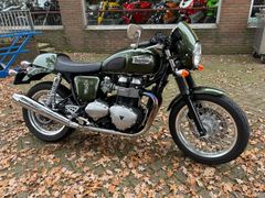 TRIUMPH THRUXTON 900