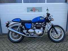 TRIUMPH THRUXTON 900