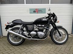 TRIUMPH THRUXTON 900