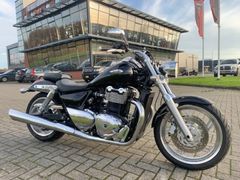 TRIUMPH THUNDERBIRD