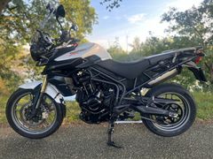 TRIUMPH TIGER 800