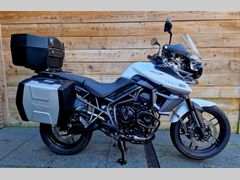 TRIUMPH TIGER 800 XRX