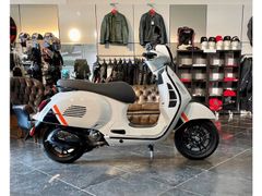 VESPA GTS 300 SUPER