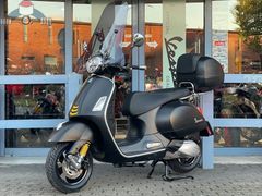 VESPA GTS SUPER TECH 300