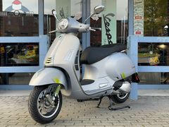 VESPA GTS SUPER TECH 300