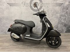 VESPA GTS SUPER TECH 300