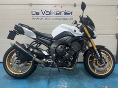 YAMAHA FZ 8