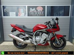 YAMAHA FZS 1000  FAZER