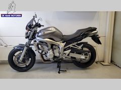 YAMAHA FZS 600 FAZER