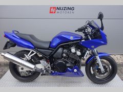 YAMAHA FZS 600 FAZER