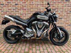 YAMAHA MT 01