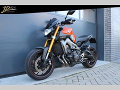 YAMAHA MT 09