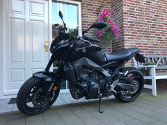 YAMAHA MT 09