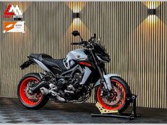 YAMAHA MT 09