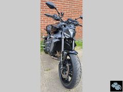 YAMAHA MT 09