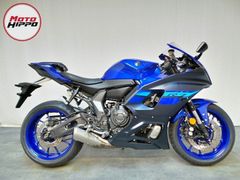 YAMAHA R7