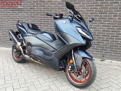 YAMAHA TMAX 560