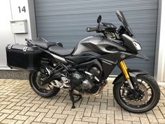 YAMAHA TRACER 900