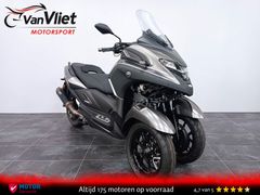 YAMAHA TRICITY 300