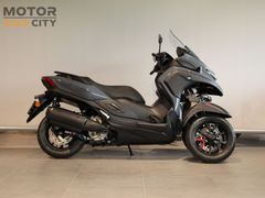 YAMAHA TRICITY 300