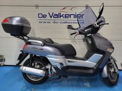 YAMAHA VP 300 VERSITY