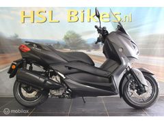 YAMAHA X MAX 300 ABS