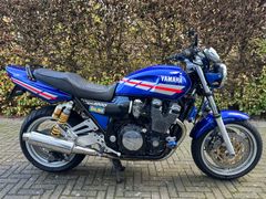 YAMAHA XJR 1200