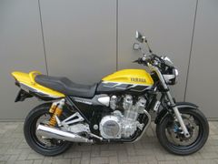 YAMAHA XJR 1300