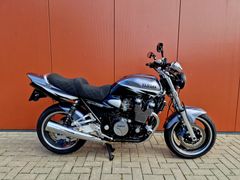 YAMAHA XJR 1300