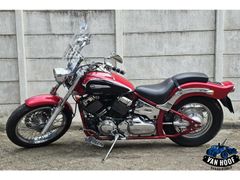 YAMAHA XVS 650 DRAGSTAR