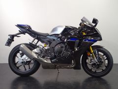 YAMAHA YZF R1M