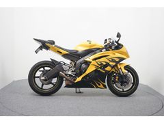 YAMAHA YZF R6