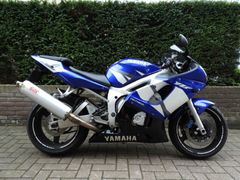 YAMAHA YZF R6