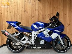 YAMAHA YZF R6