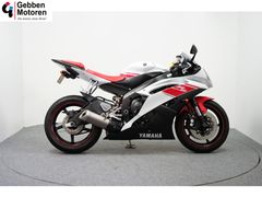 YAMAHA YZF R6