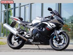 YAMAHA YZF R6