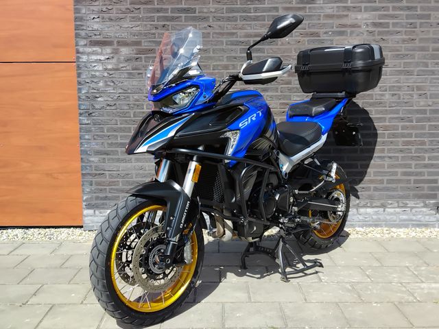 QJMOTOR - srt-800-sx
