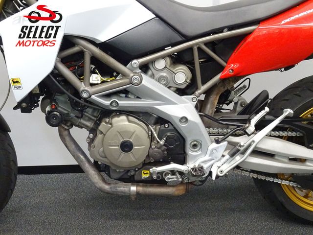 aprilia - dorsoduro-750