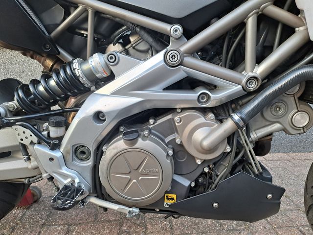 aprilia - dorsoduro-750-abs