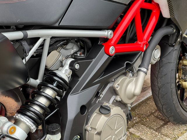 aprilia - dorsoduro-750-factory