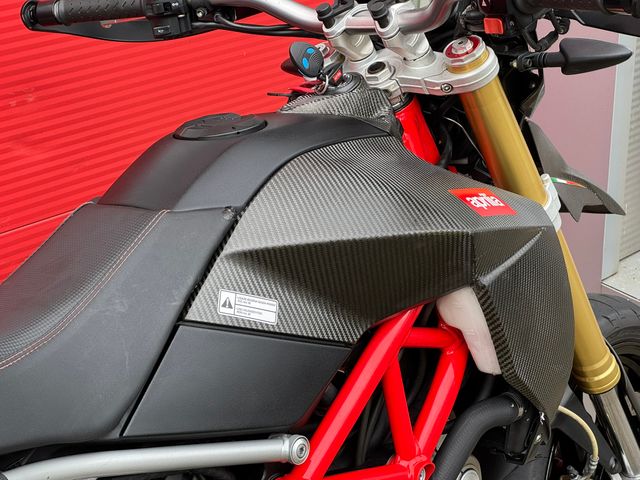 aprilia - dorsoduro-750-factory