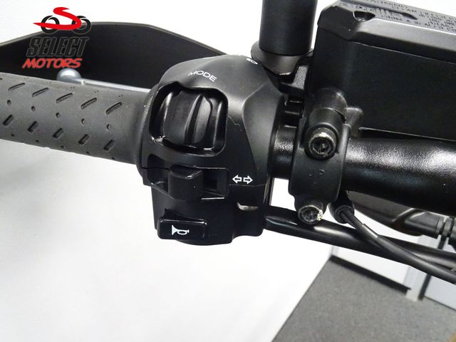 aprilia - dorsoduro-900-abs