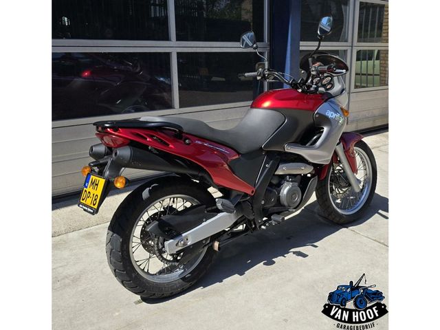 aprilia - pegaso-650