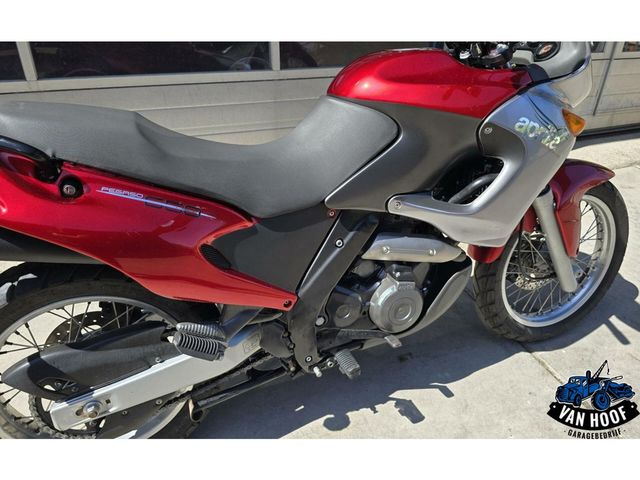 aprilia - pegaso-650