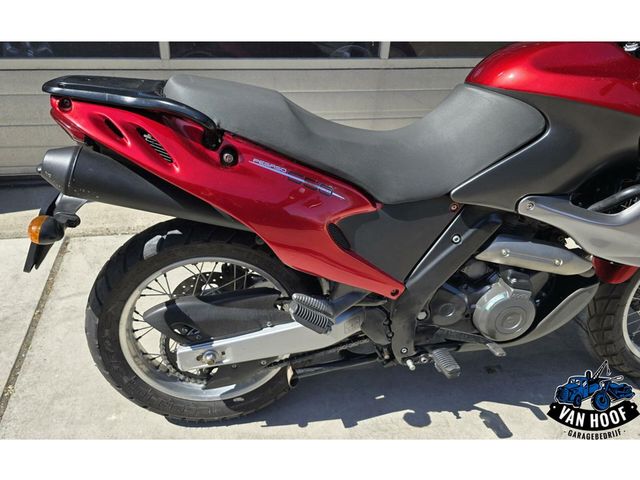 aprilia - pegaso-650