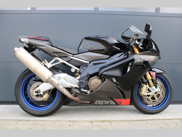 aprilia - rsv-1000-r