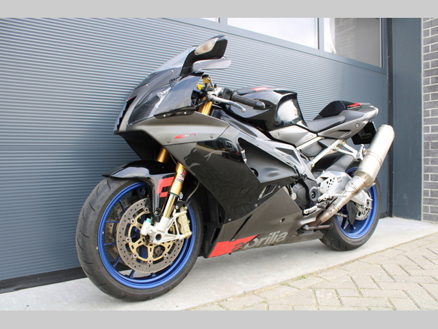 aprilia - rsv-1000-r