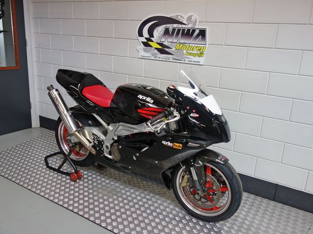 aprilia - rsv-1000-r