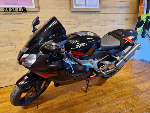 aprilia - rsv-1000-r