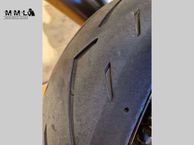 aprilia - rsv-1000-r